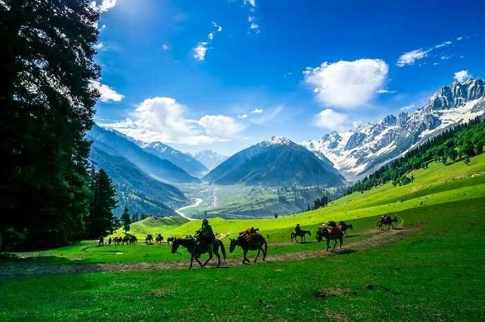 Kashmir Me Ghumne Ki Jagah